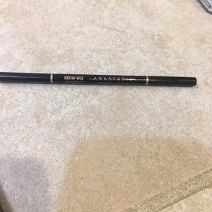 Anastasia brow wiz